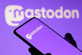 Mastadon is taking over Twitter’s users! What is the platform exactly about?